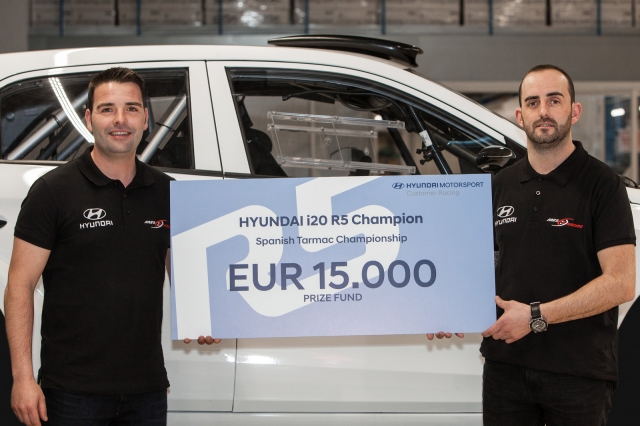 002 Visita Hyundai Motorsport 014
